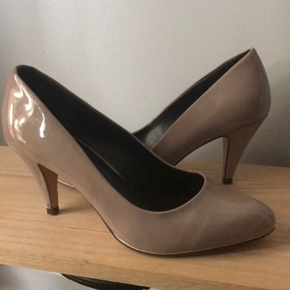 Neutral patent pumps